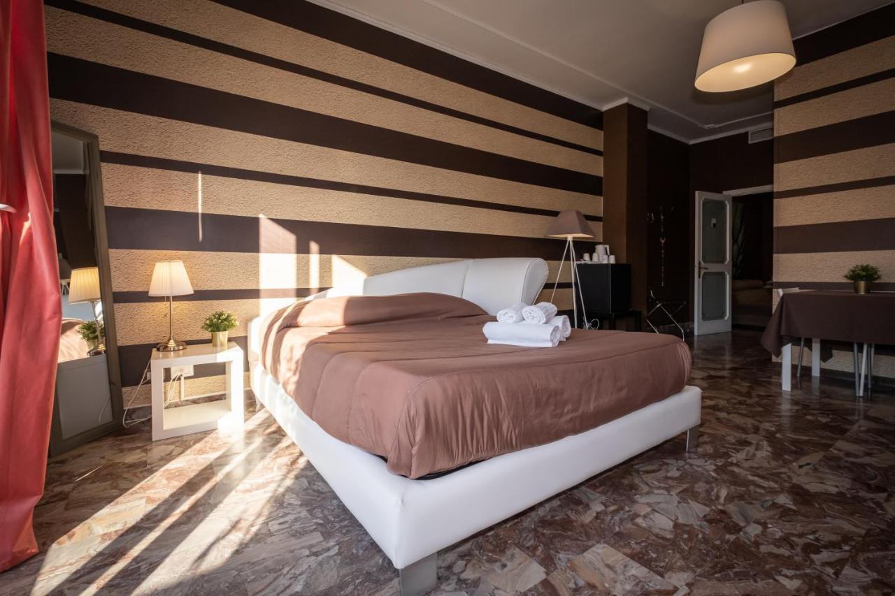 Cconforthotels R&B Semplici Emozioni Бари Экстерьер фото