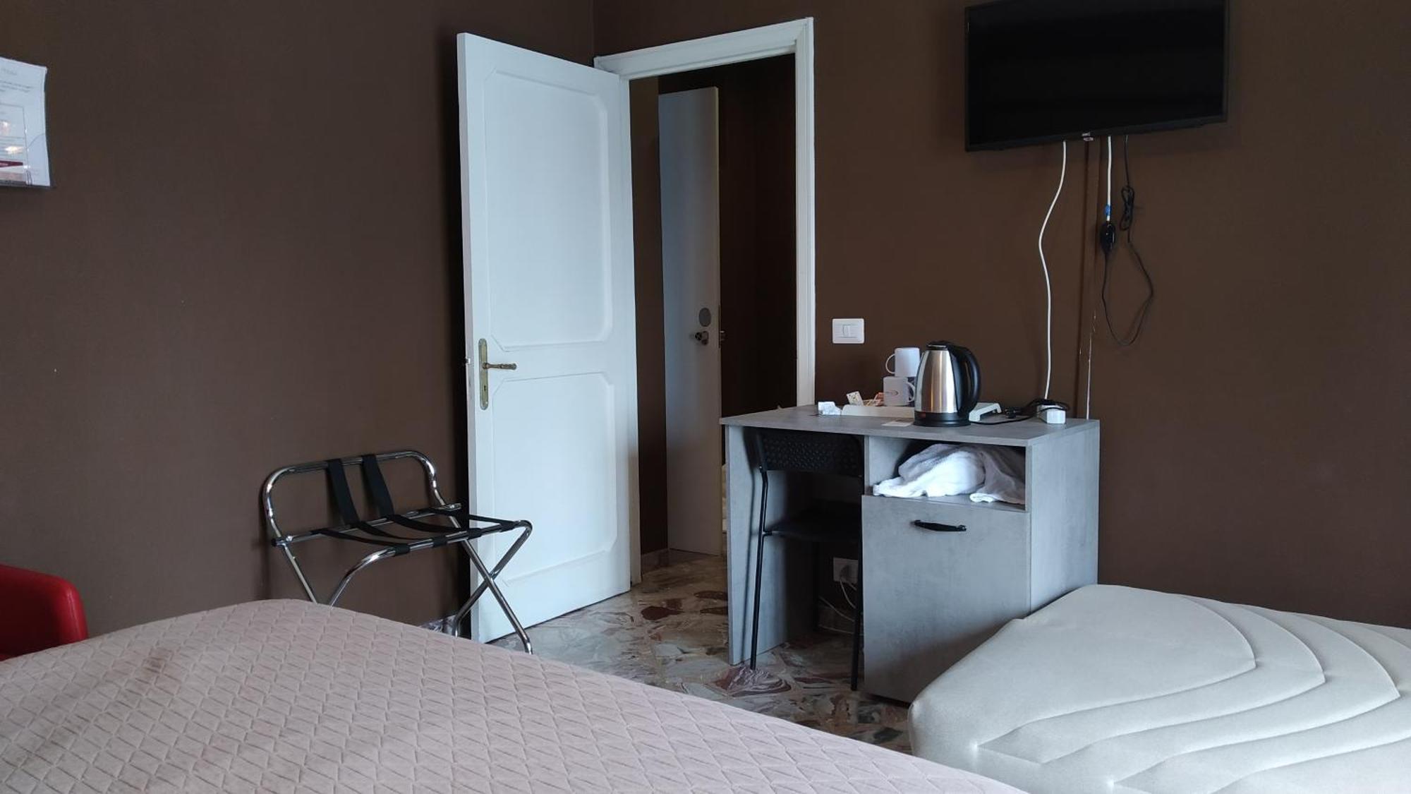 Cconforthotels R&B Semplici Emozioni Бари Экстерьер фото