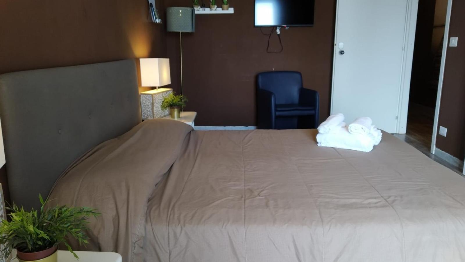 Cconforthotels R&B Semplici Emozioni Бари Экстерьер фото